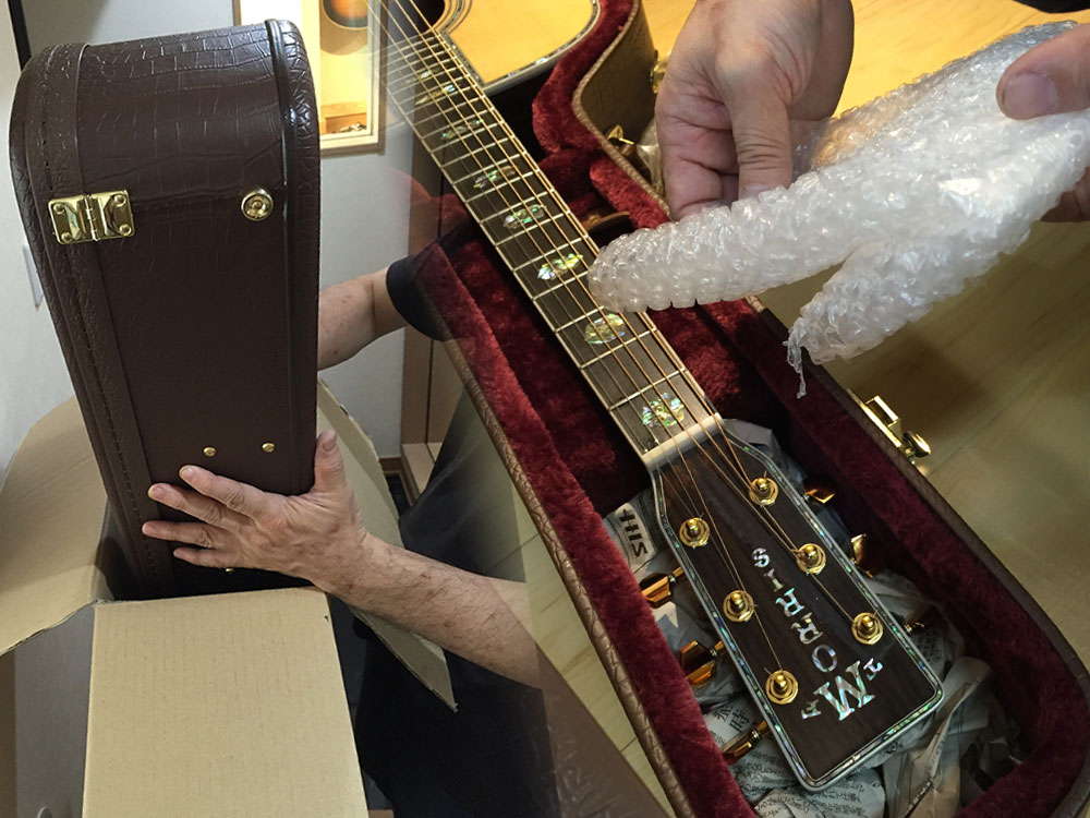 アンフィニカスタムワークスアコギチューンナップ納品